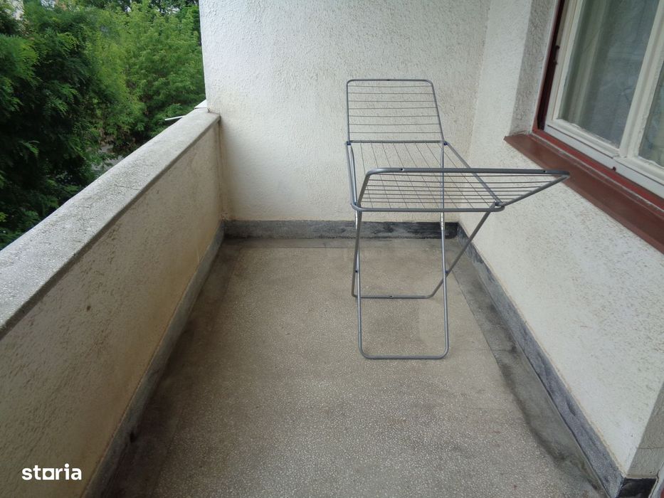 Apartament 2 camere, 109 mp CENTRU etaj 2 bloc caramida garaj, boxa