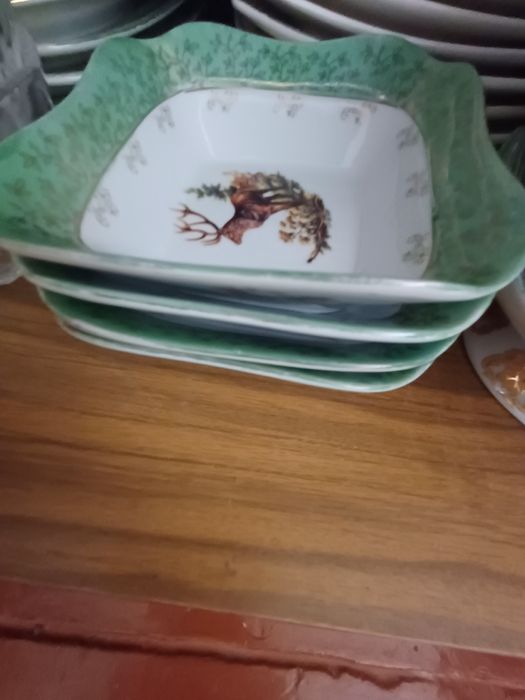 Киик посудалар бар