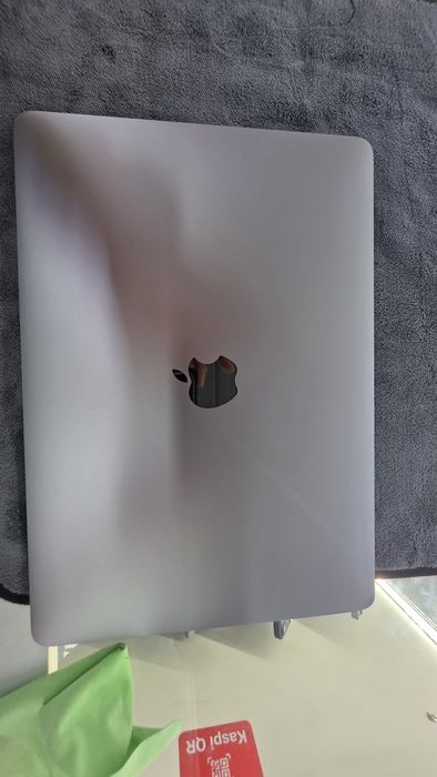 Macbook air 13  2020(core i3)