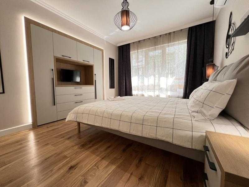 Mногостаен луксозно обзаведен апартамент в центъра на града