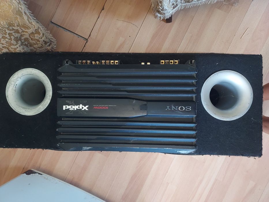 Subwoofer cu stație