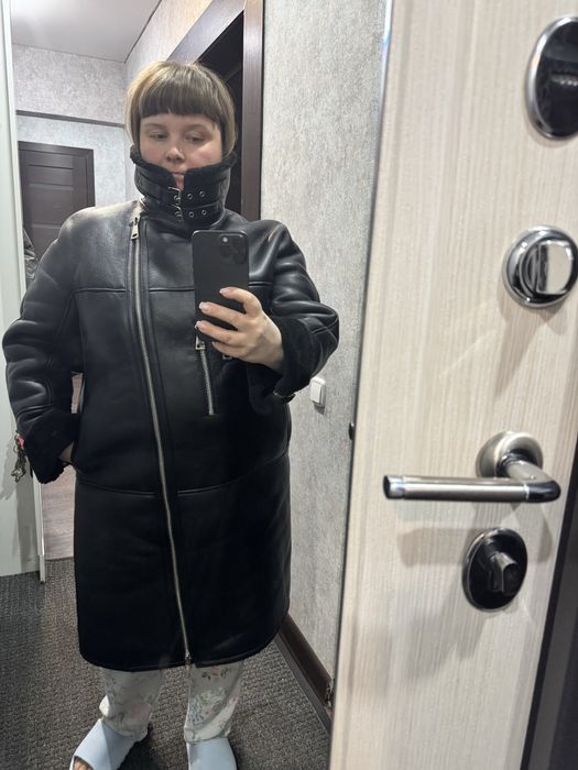 Отдам женскую дубленку