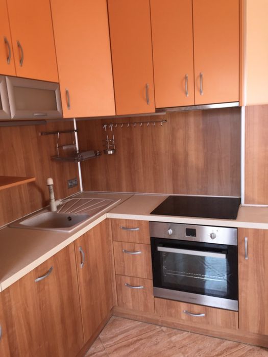 Дава се под наем Тристаен апартамент в Варна, Възраждане 1 - 89 кв.м за 612 € - Снимка #2