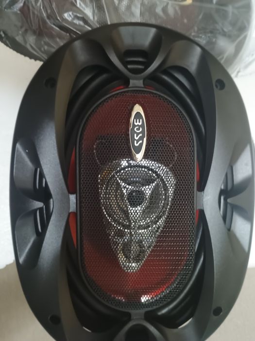 Vând boxe Boss Chaos