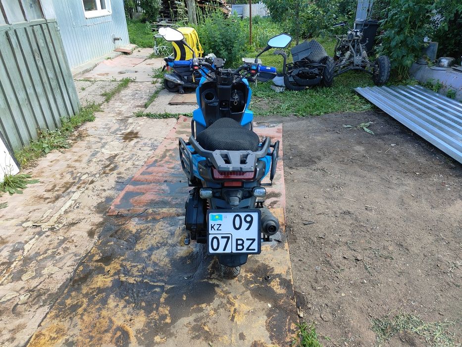 Продам скутер танк