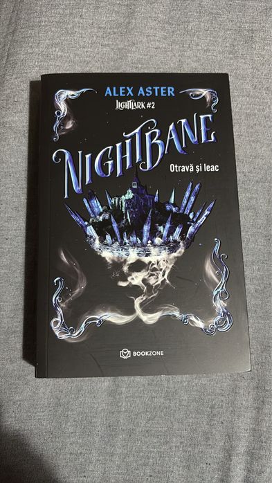 Vand carti in stare foarte buna