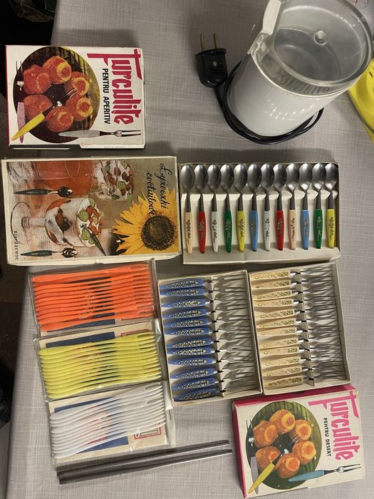 Tacamuri , scobitori si osiere pt. farfurie