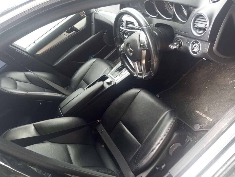 НА ЧАСТИ Мерцедес Ц220 w204 двигател 651