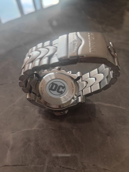 Часы INVICTA в отличном состоянии