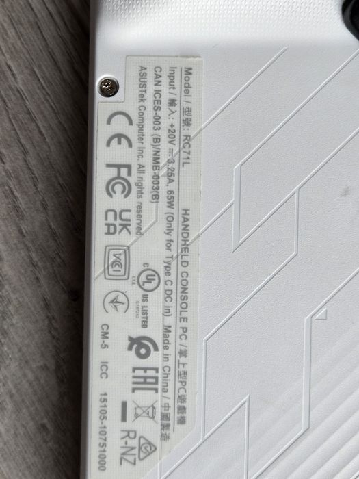 ASUS ROG Ally (Z1 Extreme)