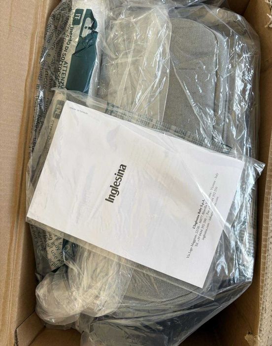 NOU!!!Carucior compact inglesina zenit gri  confortabil pana la 22 kg