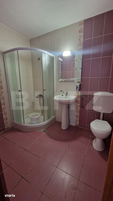 Spatiu comercial 55 mp, vad comercial excelent, parcare inclusa, zona