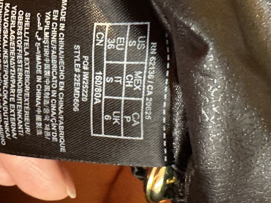 Guess by marciano оригинална грейка с гъши пух