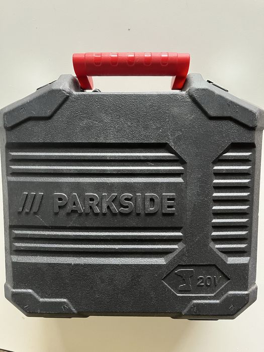 Masina insurubat cu percutie