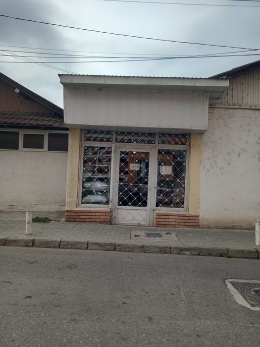 Spațiu comercial de închiriat – 30 mp, Fetești-Gară, Piața Agroalimentară