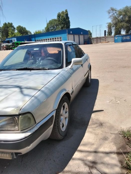 Продам Ауди 80 б4