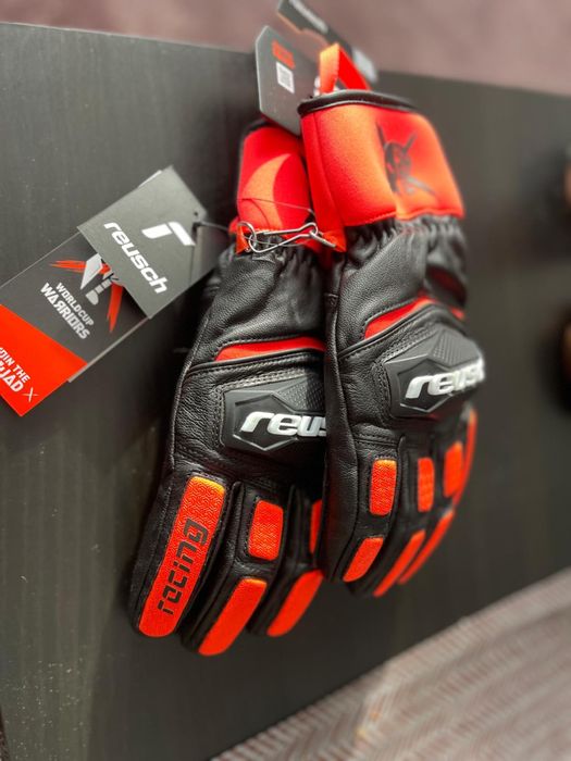 Скиорски ръкавици Reusch