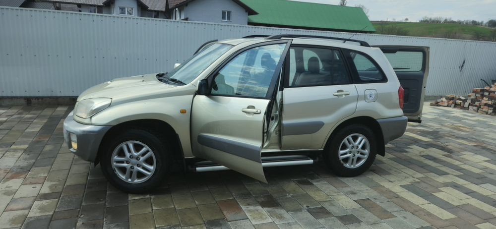 Toyota rav4 2003