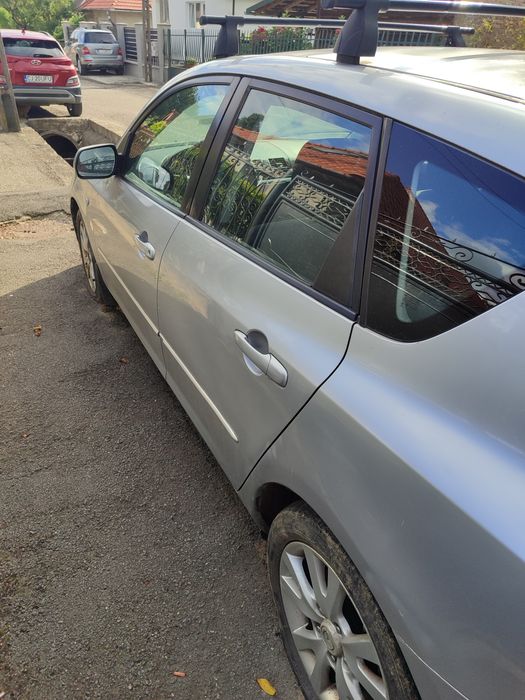 Vând Mazda 3, diesel, 2001