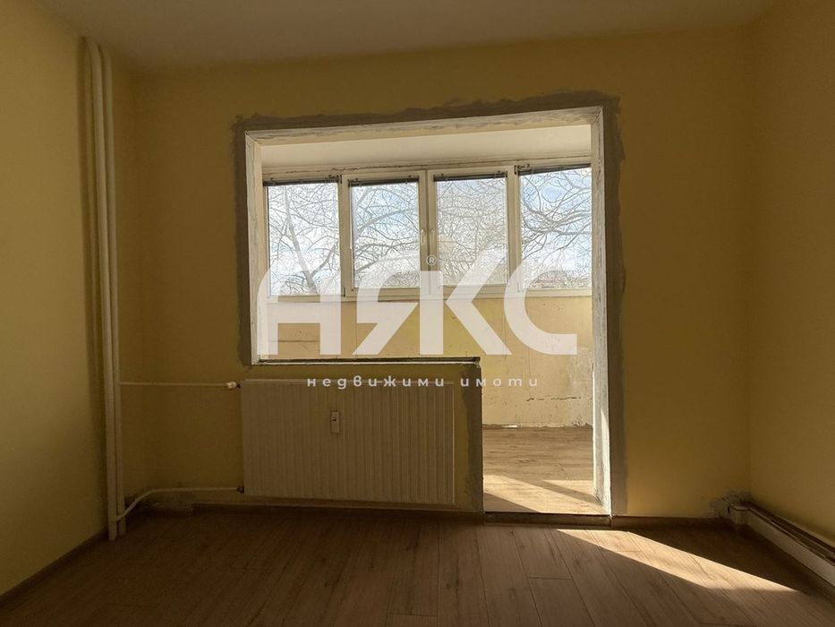 Продава се Тристаен апартамент в София, Дружба 2 - 86 кв.м за 1346 €/кв.м - Снимка #3