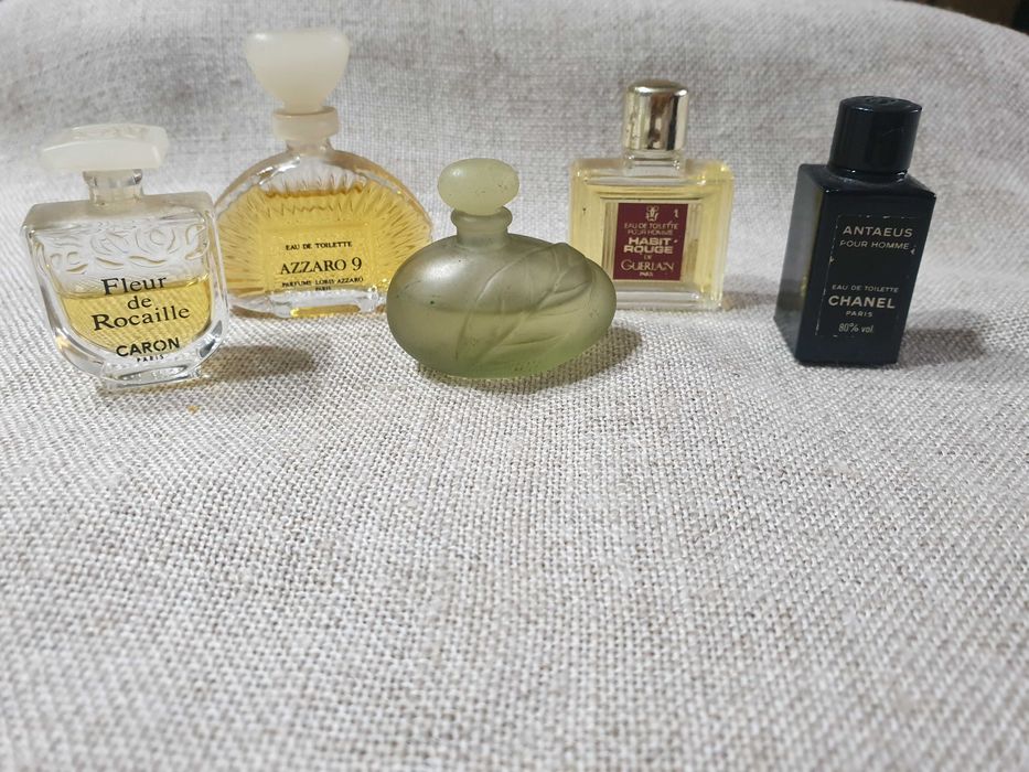 Два лота от малки шишенца с парфюм