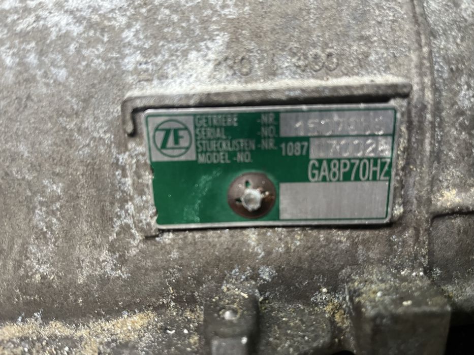 Скоростна кутя бмв ф30/31 335и 306  хибрид ( skorosti bmw f30 hybrid )