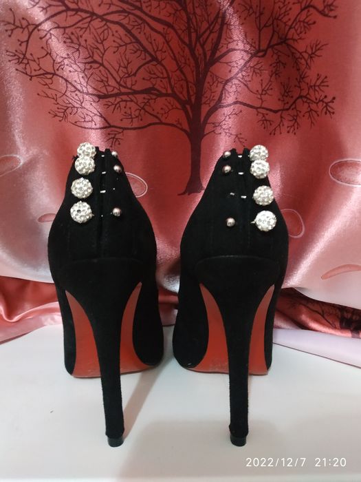 Продам туфли женские