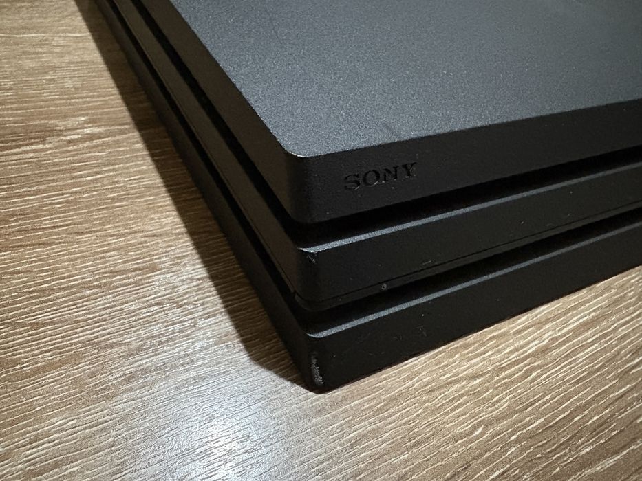 Продам Ps4 Pro 1Tb