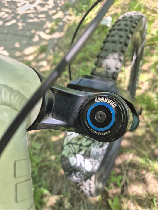 Vând furca mtb rockshox zeb select plus