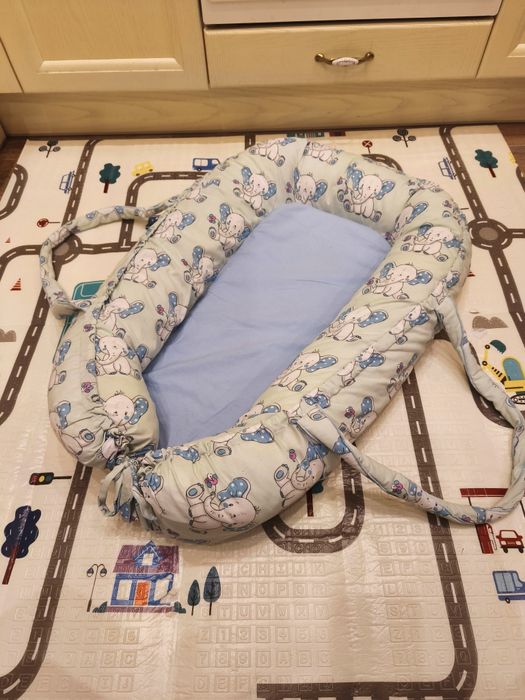Бебешко гнездо със слончета + 2 подаръка