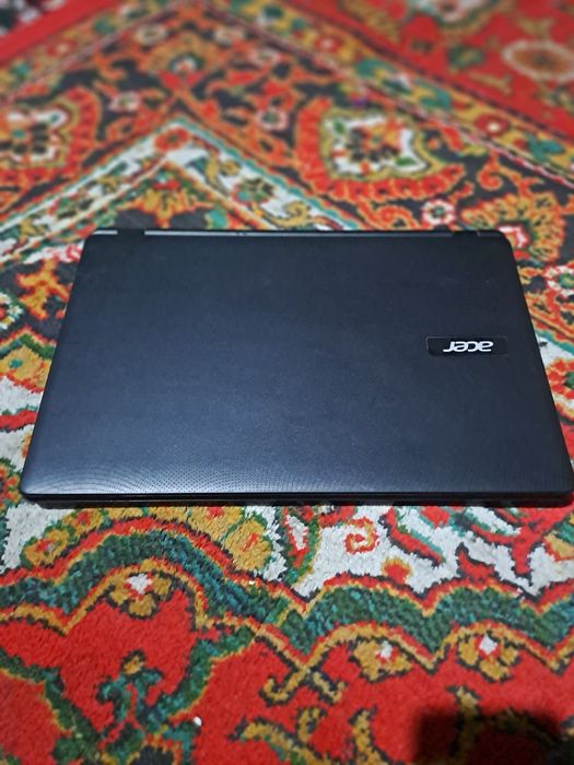 Noutbuk Acer xolati urta