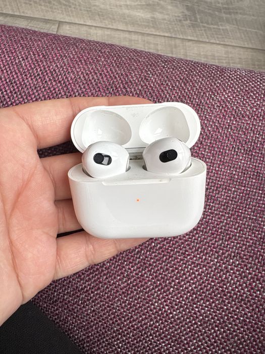 Продам airpods 3
