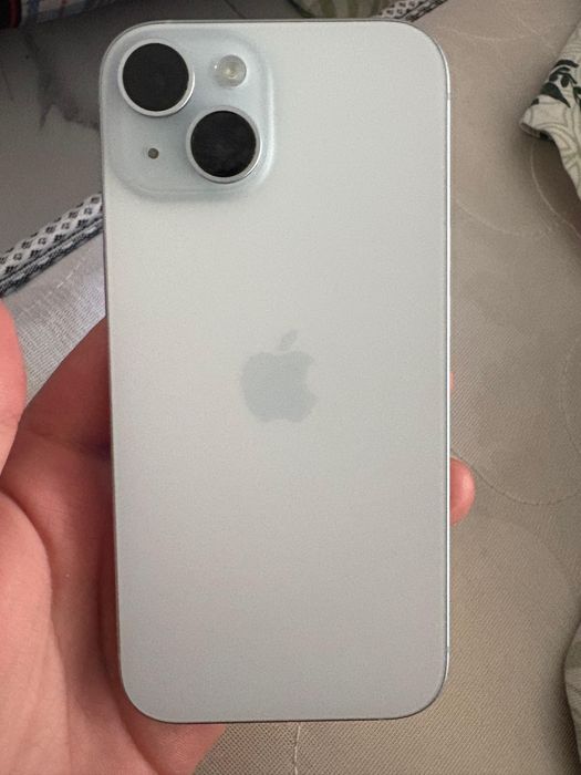 Iphone 15 white