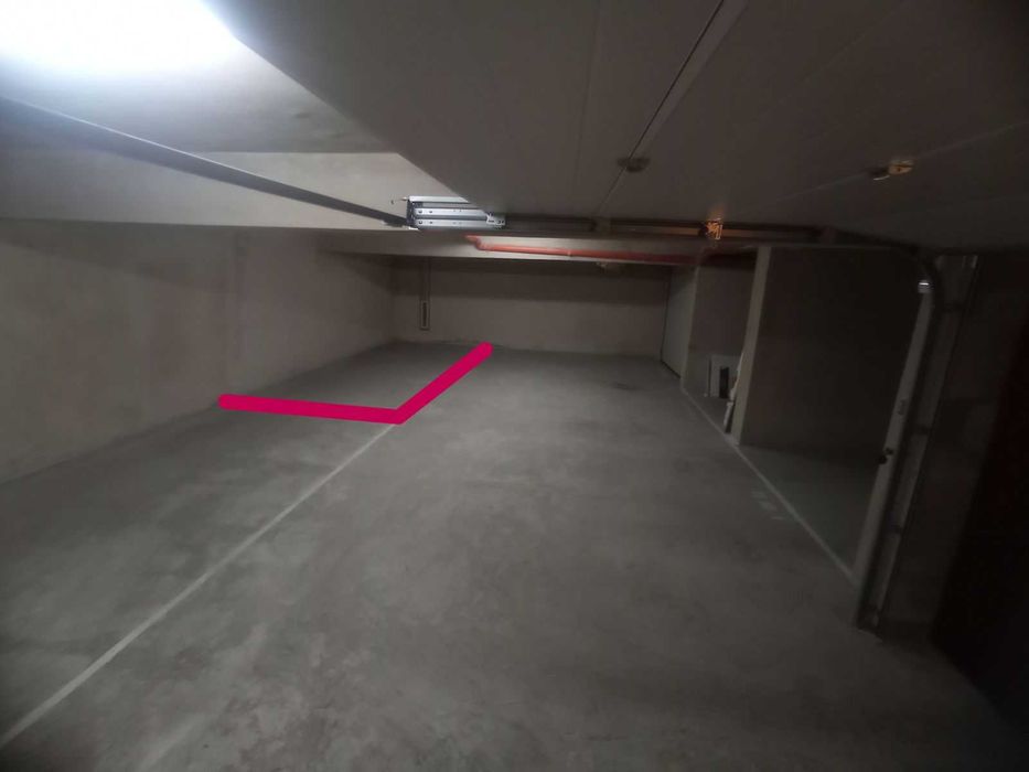 Дава се под наем Гараж / Паркомясто в Варна, Колхозен пазар - 15 кв.м за 29990 € - Снимка #7