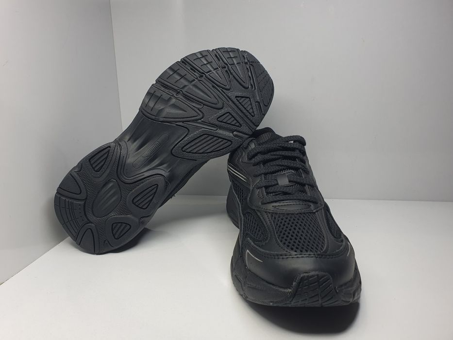 Маратонки Puma Teveris Nitro

Чисто нови с кутия. 

Размер 38 стелка 2