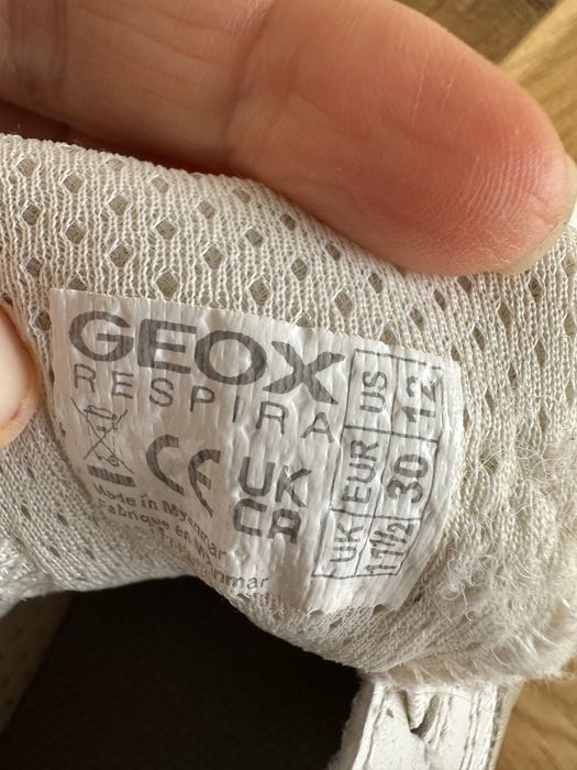 маратонки Geox в много добро състояние, номер 30