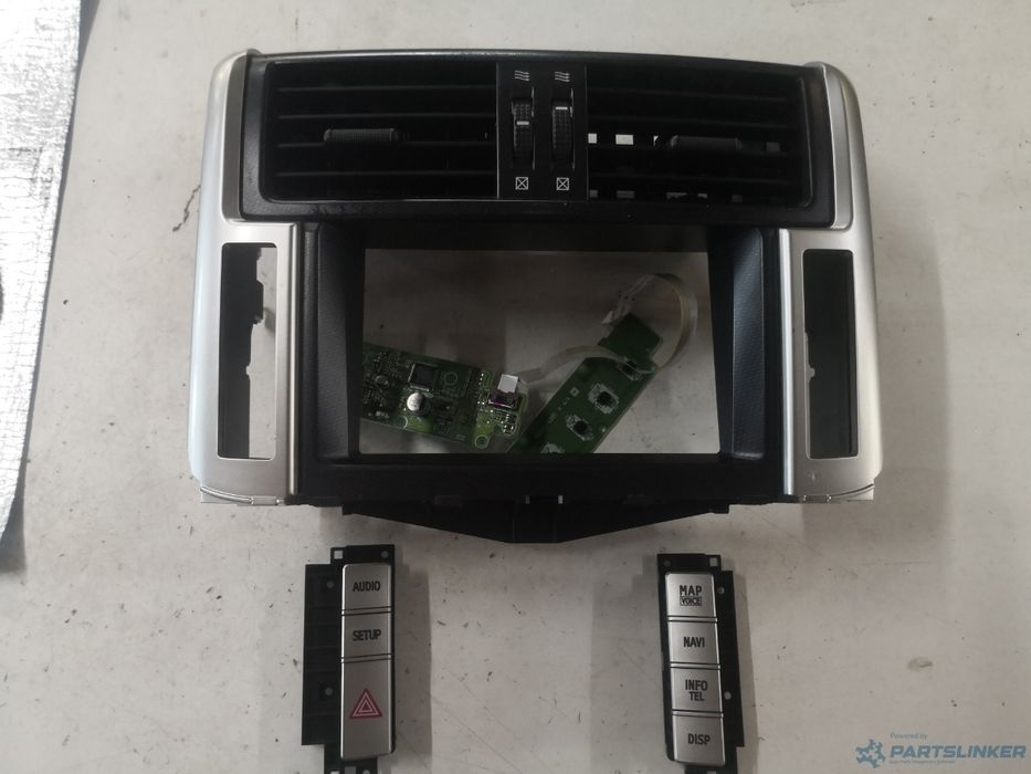 Guri Ventilatie/Consola Centrala Toyota Land Cruiser 150 (Trj15_, Kdj1