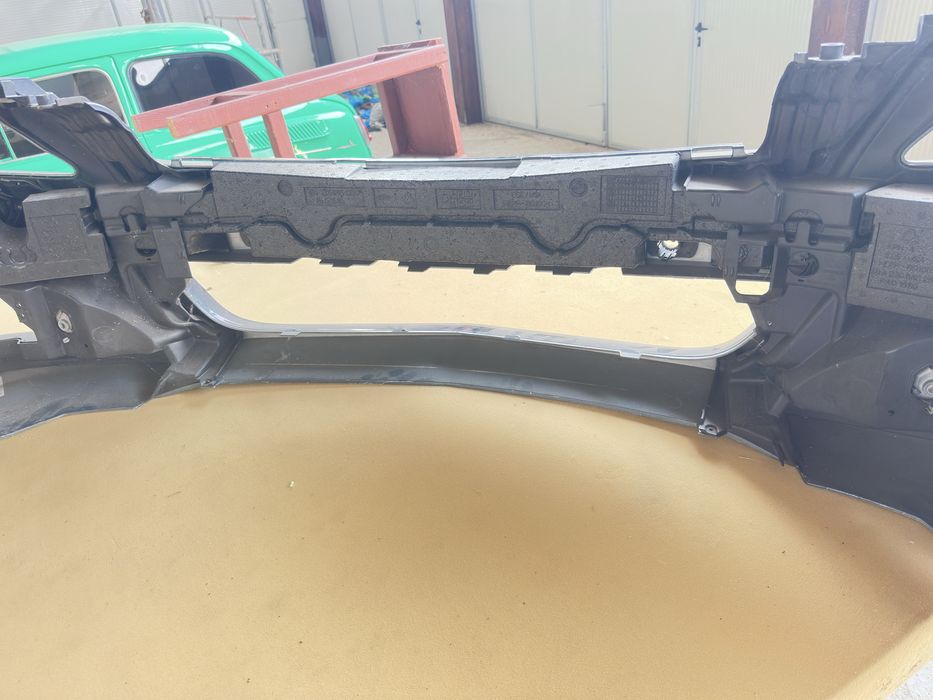 Предна броня за Mercedes sl 550 AMG 2011