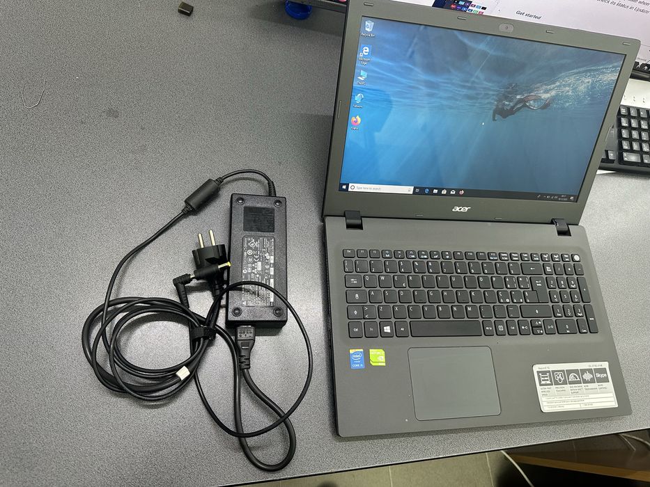 Laptop gaming acer e5-571 cpu i5 gpu geforce 920 2gb ram 12gb ssd 512