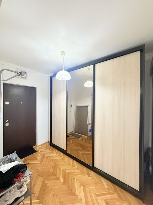 Apartament de inchiriat cu loc de parcare!