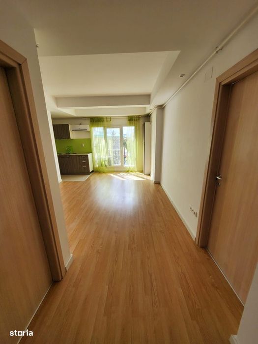 3 Camere In Cosmopolis
