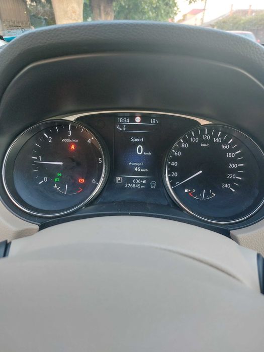 Nissan x-trail t32 1.6 dci an 2015 automată Xtronic 360, vând sau schimb. 8000 Euro