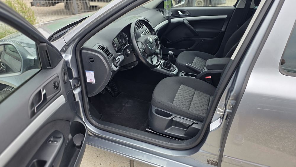 Skoda Octavia An 2012 1.4 benzina E5 cash sau rate