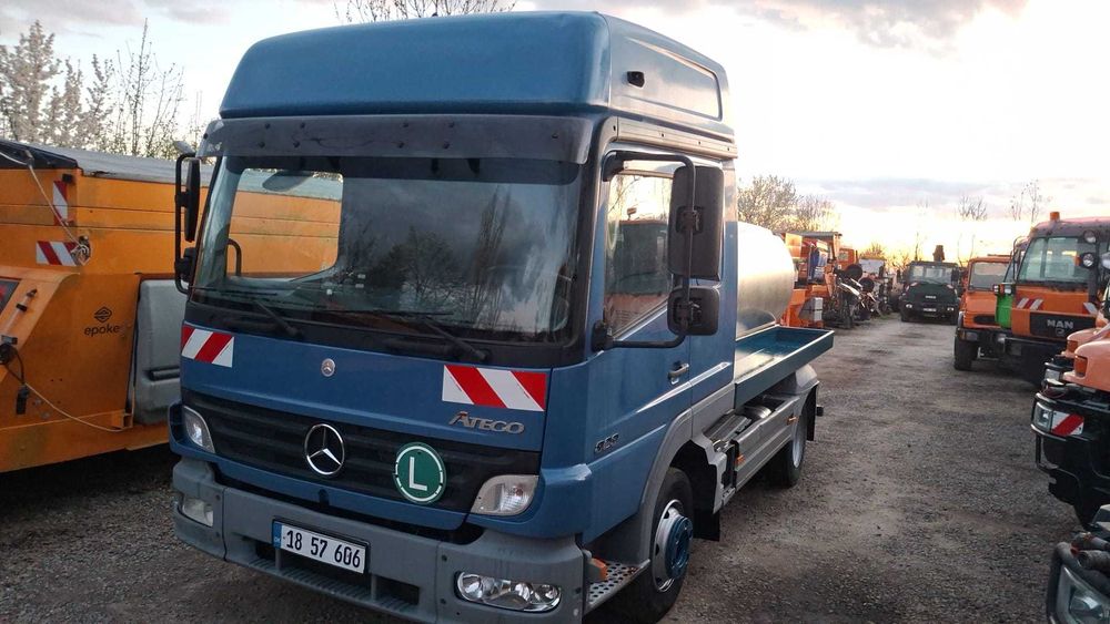Autospeciala CIsterna MB Atego 823
