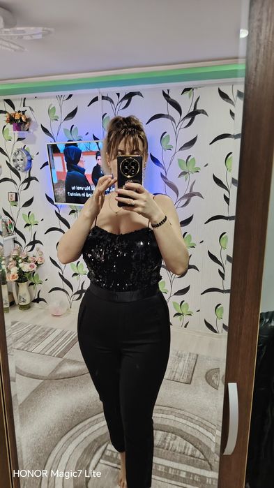 Salopetă neagră elegantă mărimea M 38