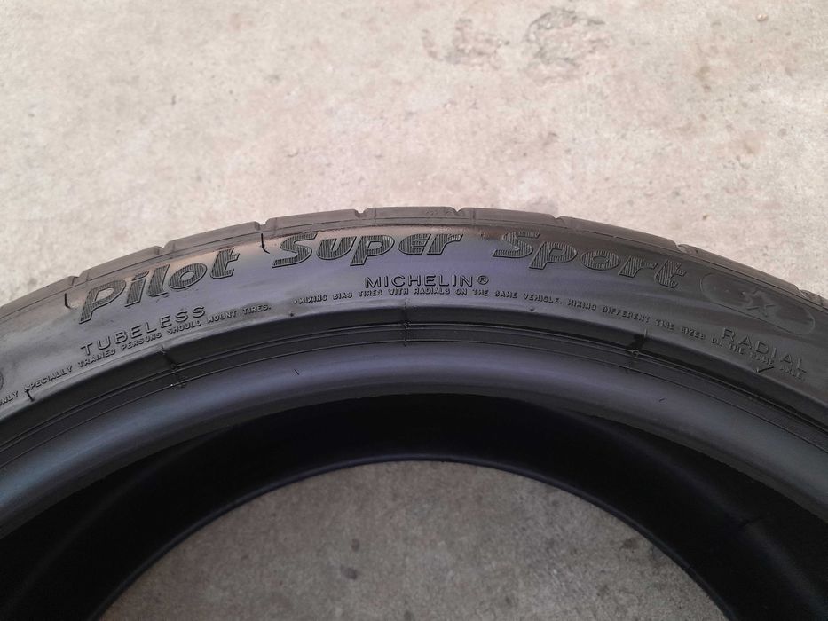 O anvelopa de vara 265 35 20 michelin super sport profil 6,5 mm