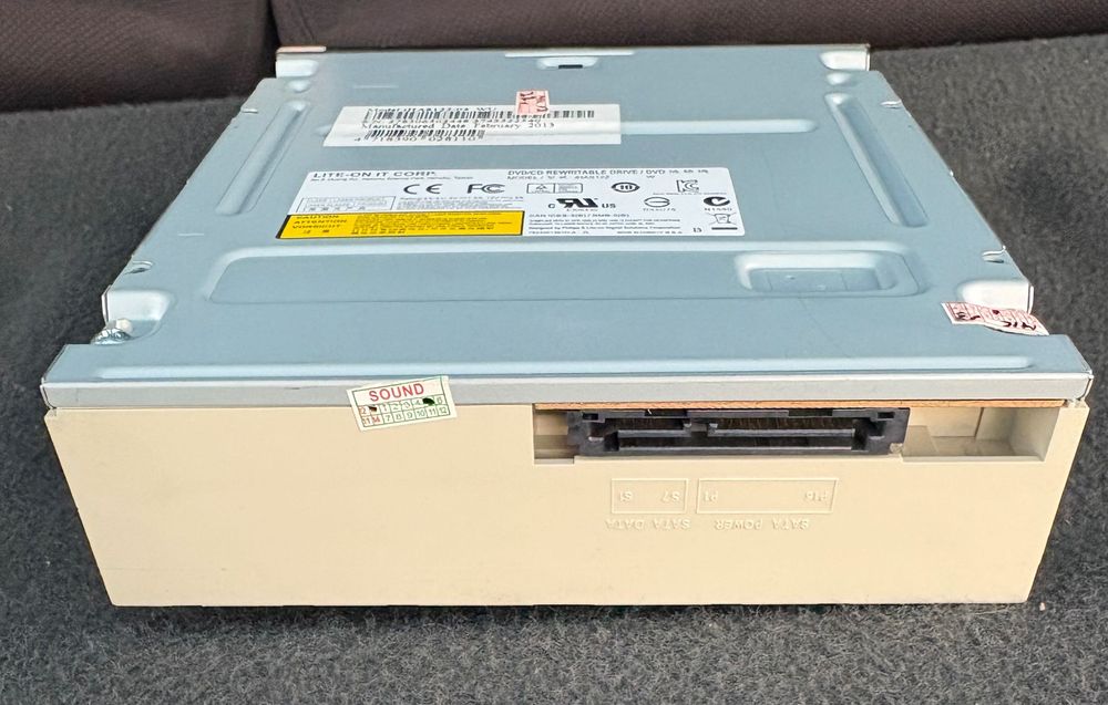 Двд привод LITE-ON internal SATA 22X DVD CD +/-R RW DL Burner