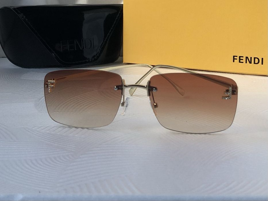 Дамски слънчеви очила правоъгълни 3 цвята кафяви черни сини