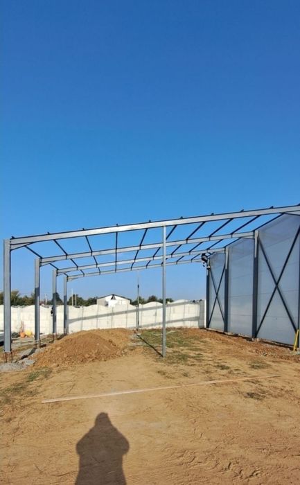 Hala metalica 8x12 la pret de producator din profile cu teava pe acope