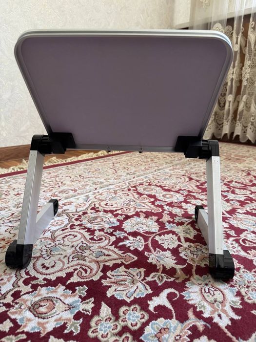 Подставка для книг и ноутбука